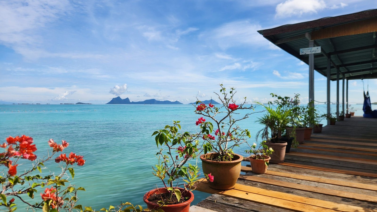 Balcony view of Turqoiuse Ocean & Bohey Dulang Island